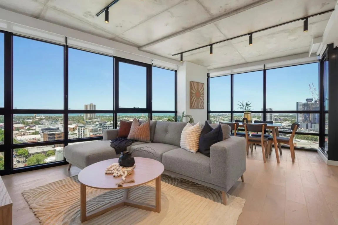 Deluxe Living in the Heart of Southbank