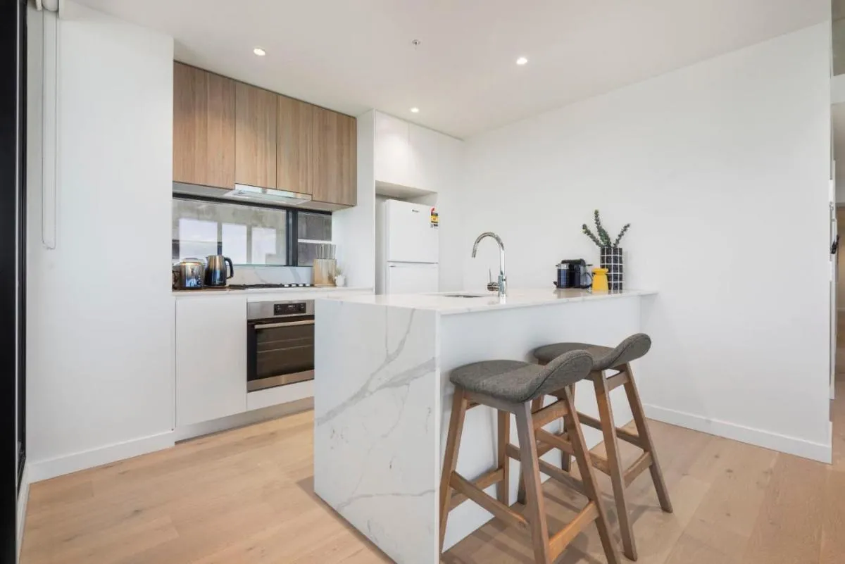 Deluxe Living in the Heart of Southbank — 5