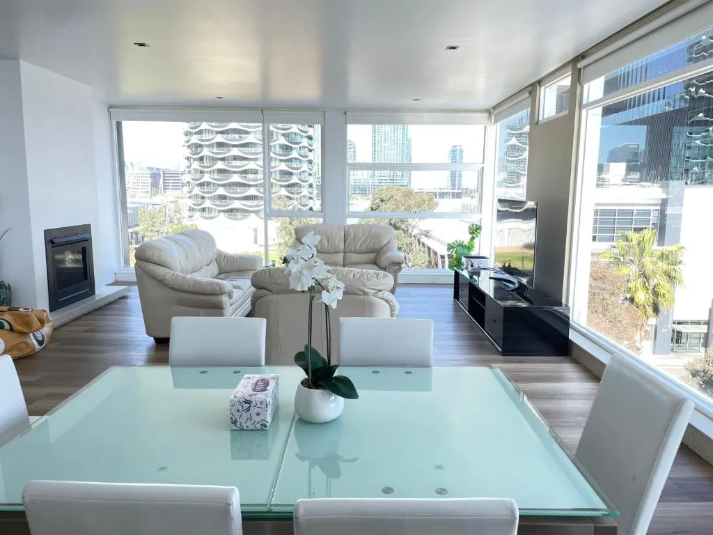 Docklands Luxury Penthouse Right Above The District Docklands