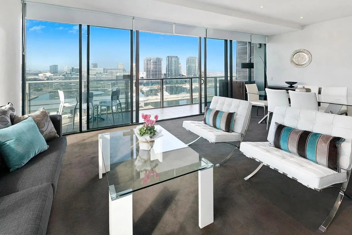 Docklands Private Collection – NEWQUAY — 2