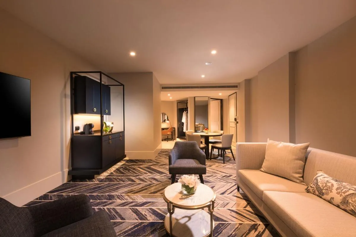 Dorsett Melbourne — 4