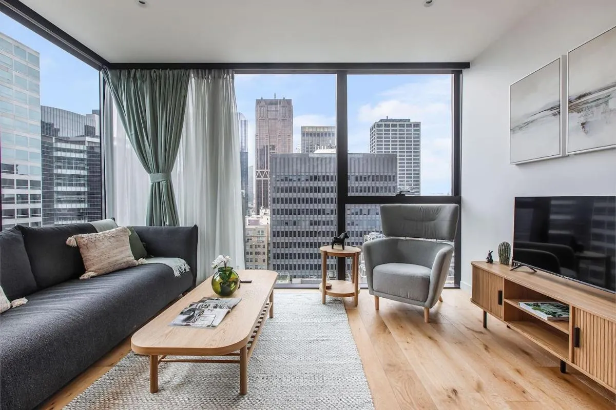 Elevated Elegance – A Fusion of Style and Comfort — 5