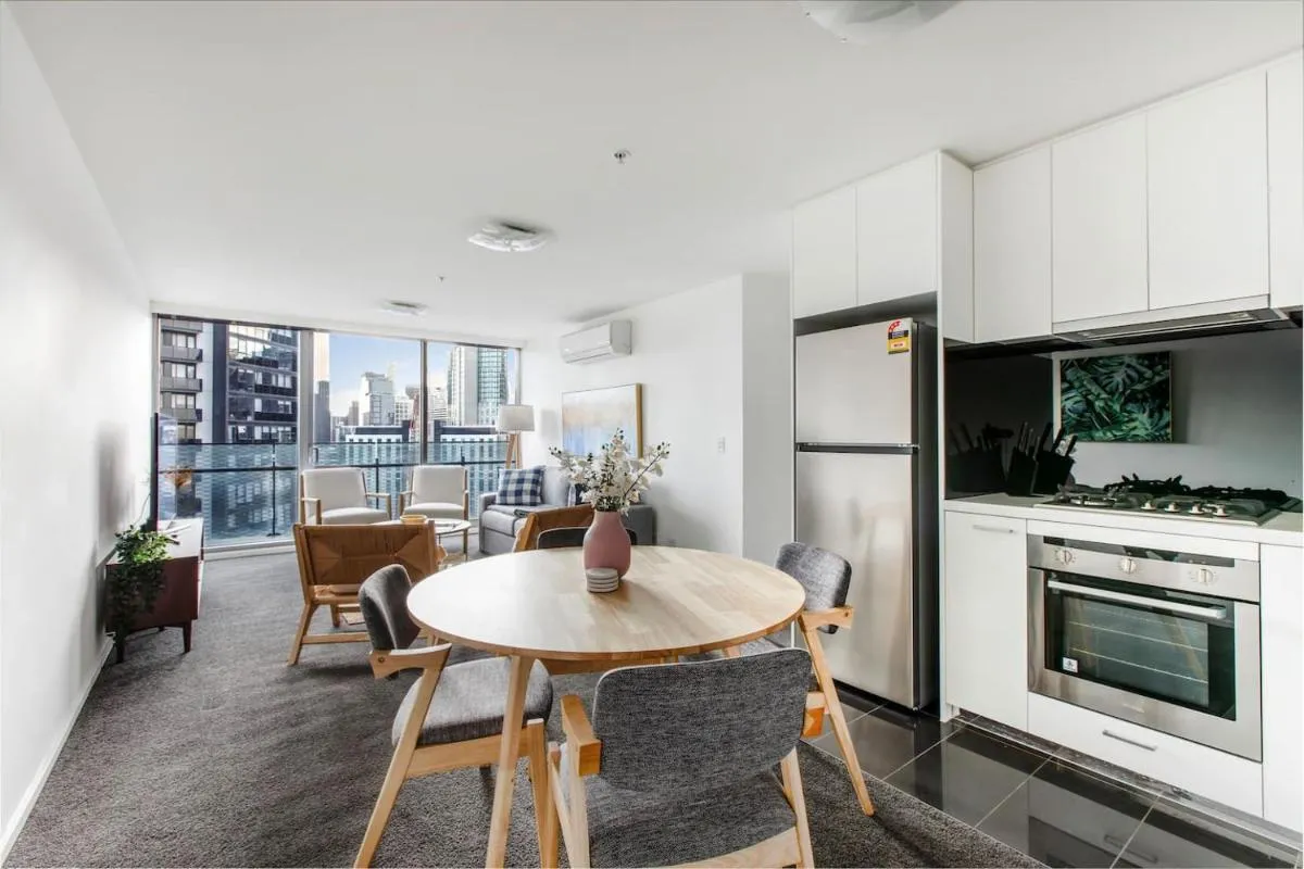 Elevated Elegance – Your Stylish Urban Sanctuary — 5