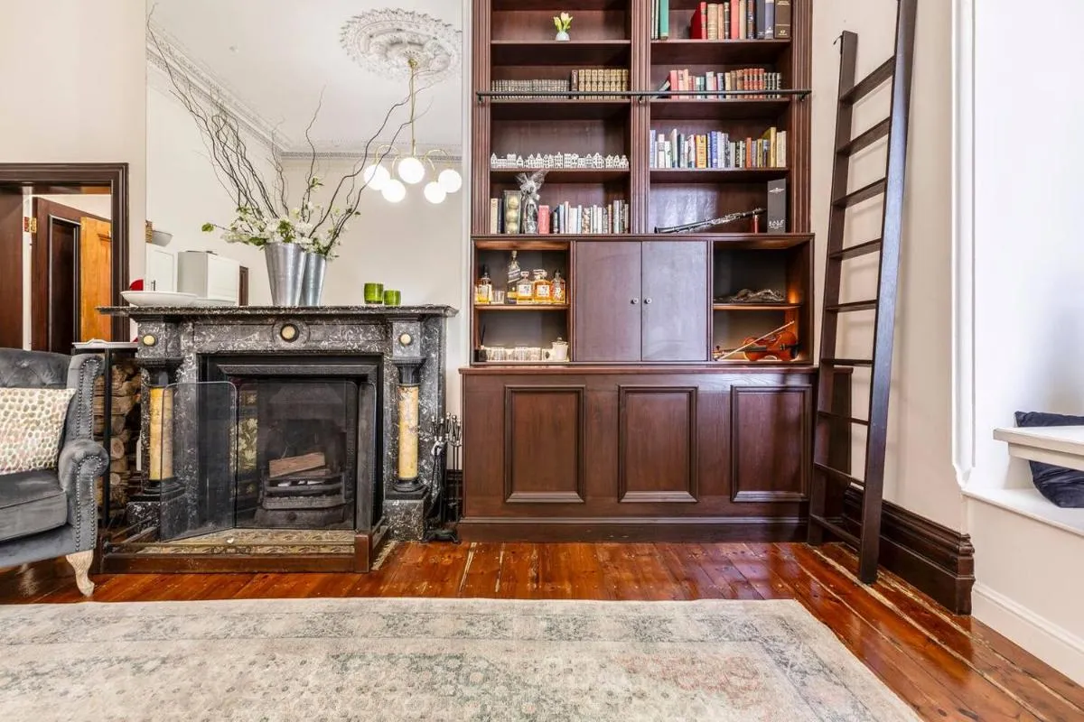 Elwood Manor – A Restored Art-Deco Gem — 5
