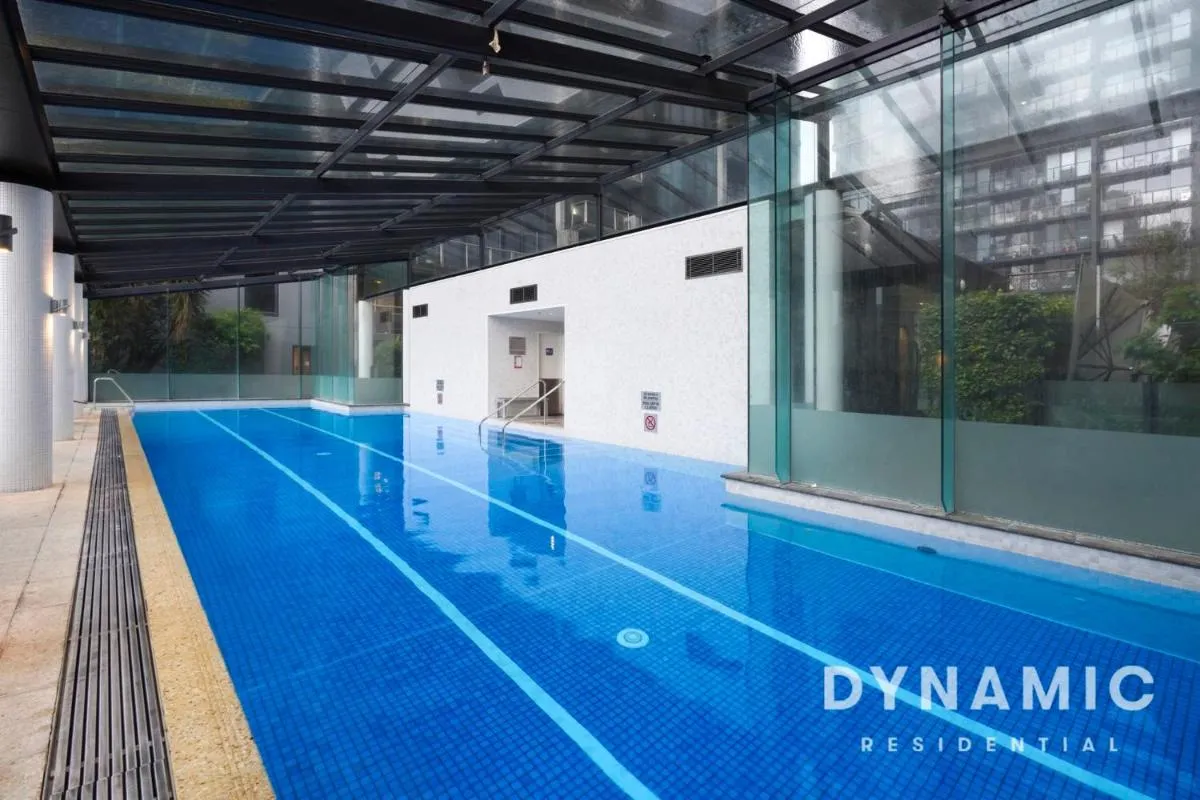 Exceptional Apartment in Southbank with 2 Car Parks — 4