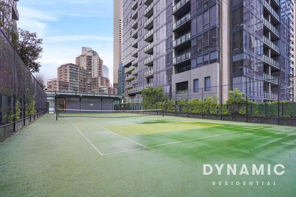 Exceptional Apartment in Southbank with 2 Car Parks — 5