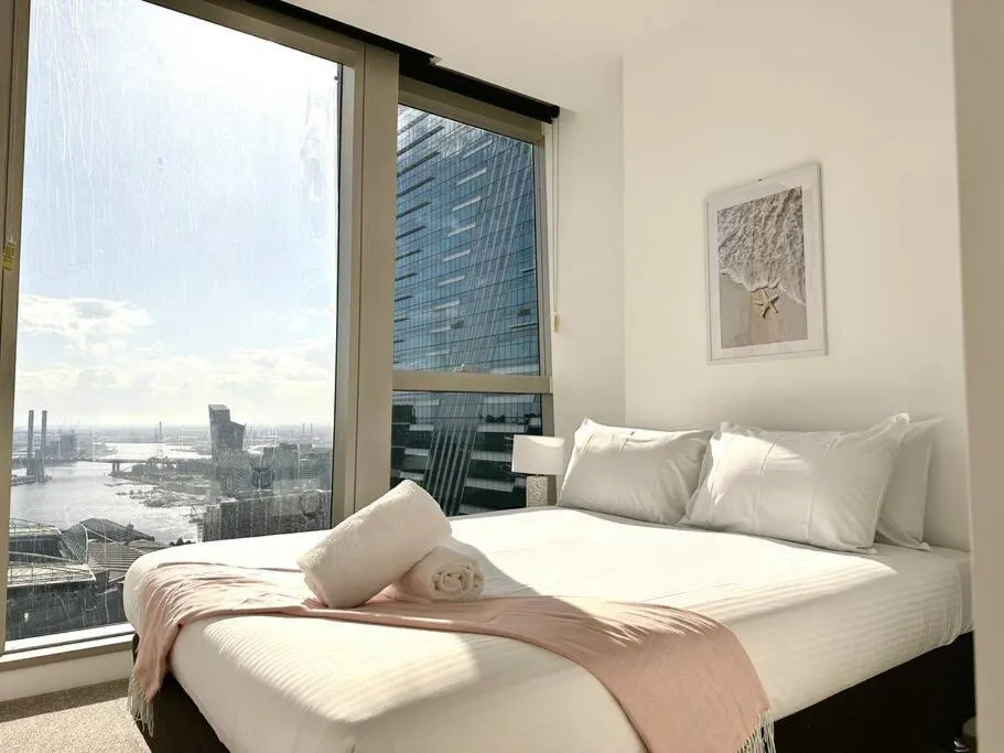 Exclusive 3B2B Apartments At WSP — 2