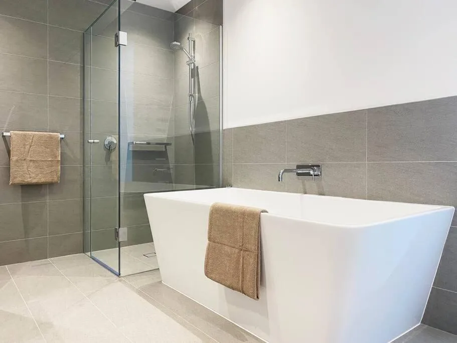 Exclusive 3B2B Apartments At WSP — 3