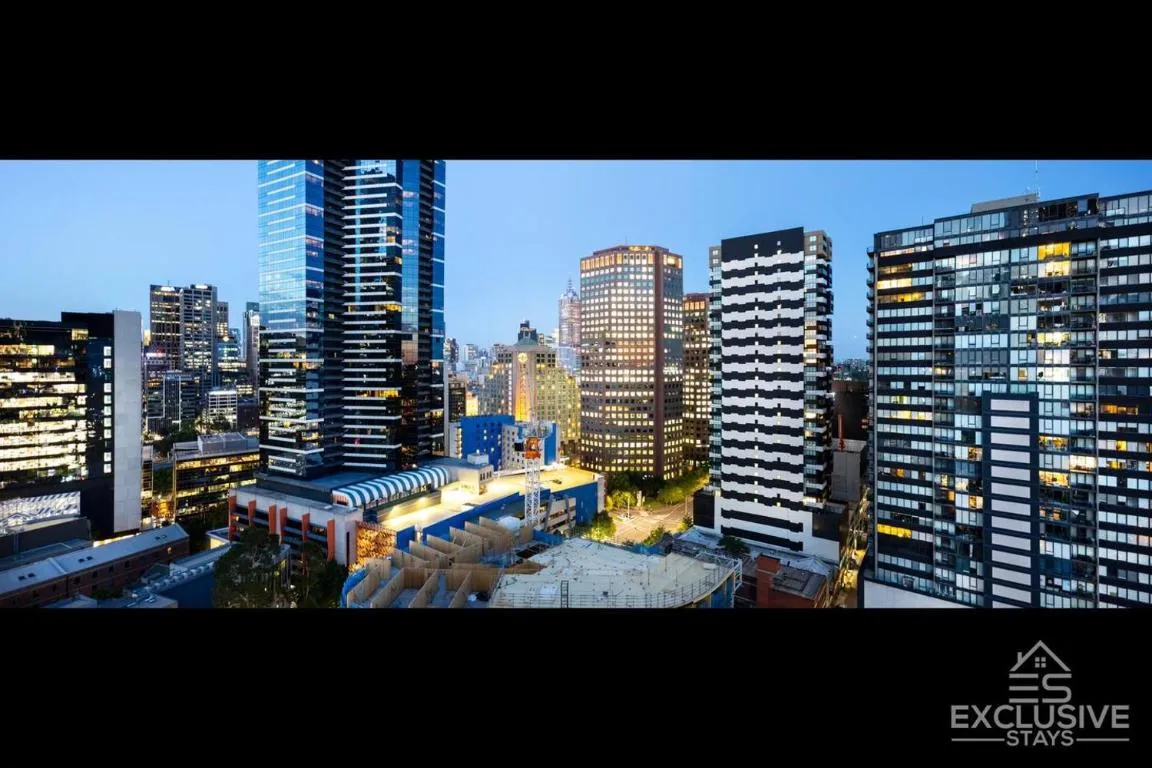 Exclusive Stays – Boulevard Penthouse