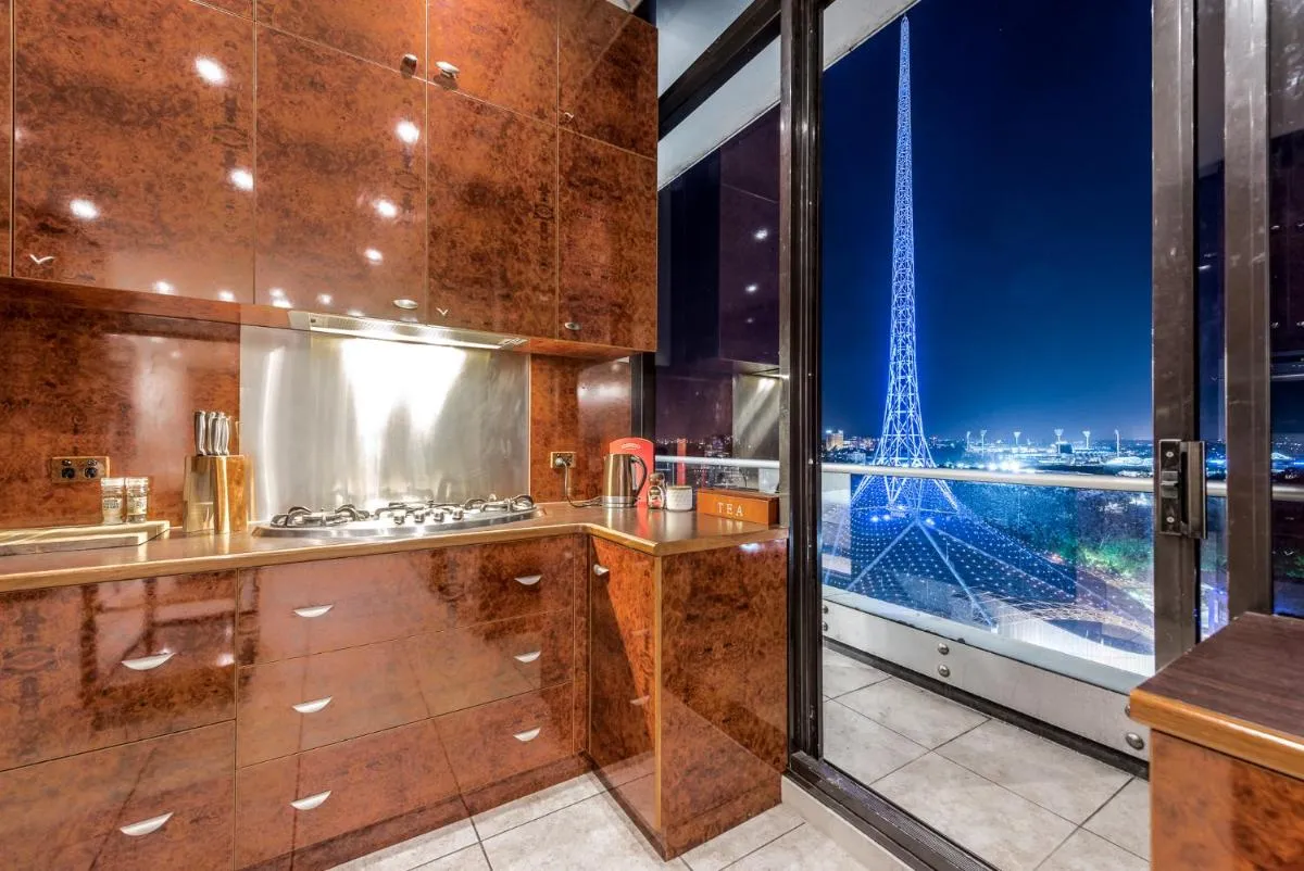 Exclusive Stays – Gallery Penthouse — 3