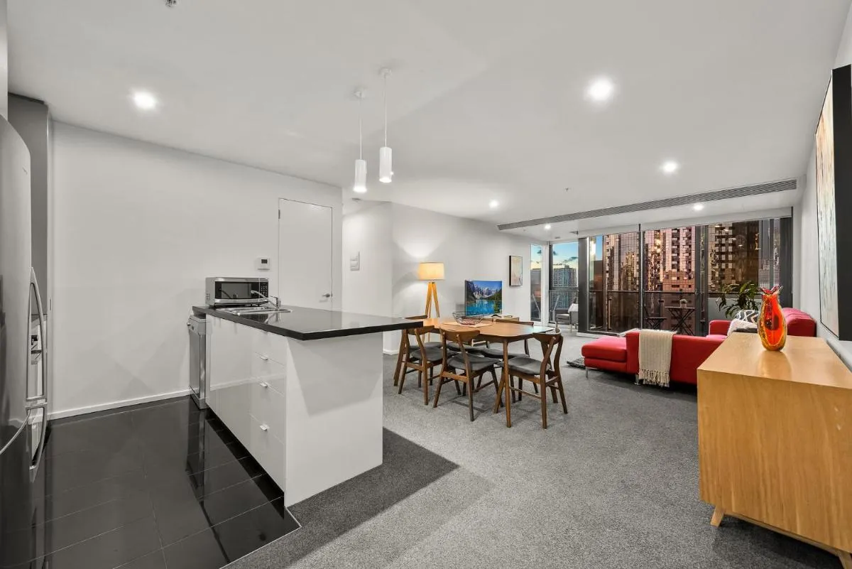 Exclusive Stays – Southbank Grand — 5
