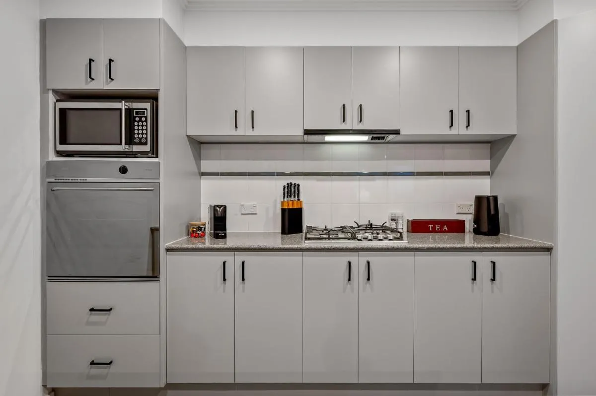 Exclusive Stays – Southgate — 5