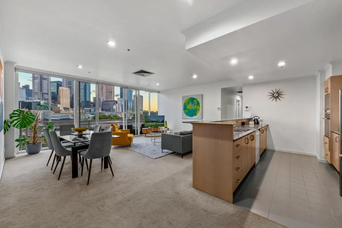 Exclusive Stays – Southgate 28 — 4