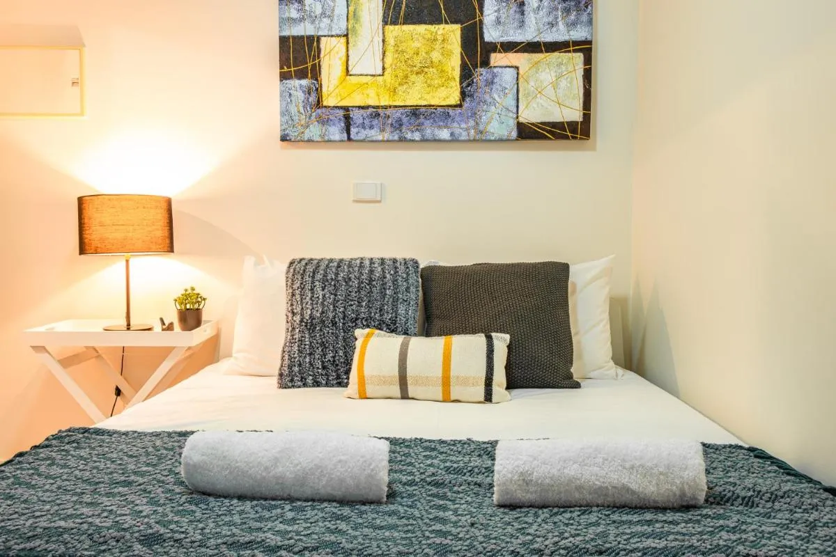 Extremely Convenient 1br1ba Nest In Melbourne Cbd — 2