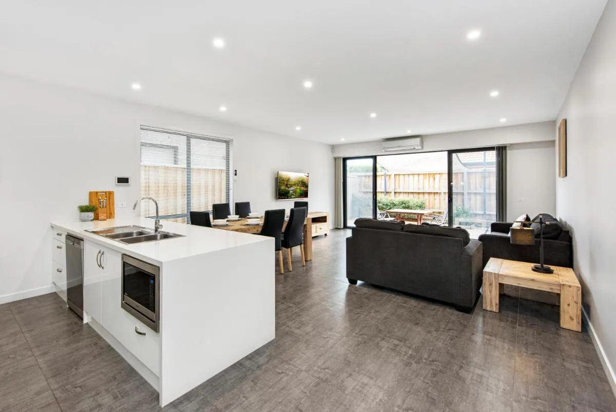 Fawkner Executive Suites & Serviced Apartments — 3