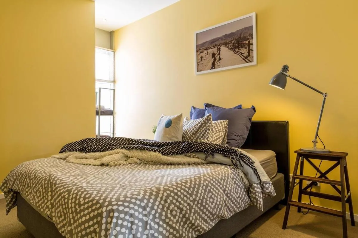 ‘Fitzroy Max’ Easygoing Urban Pad off Brunswick St — 2