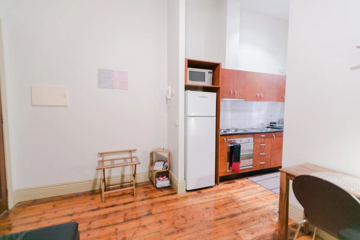 Flinders Lane Superior Studio Apartment — 4