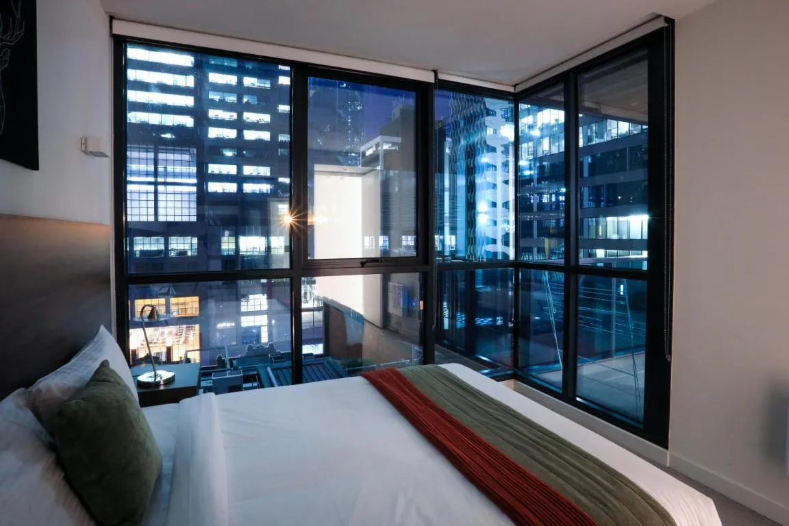 Flinders Street Apartments