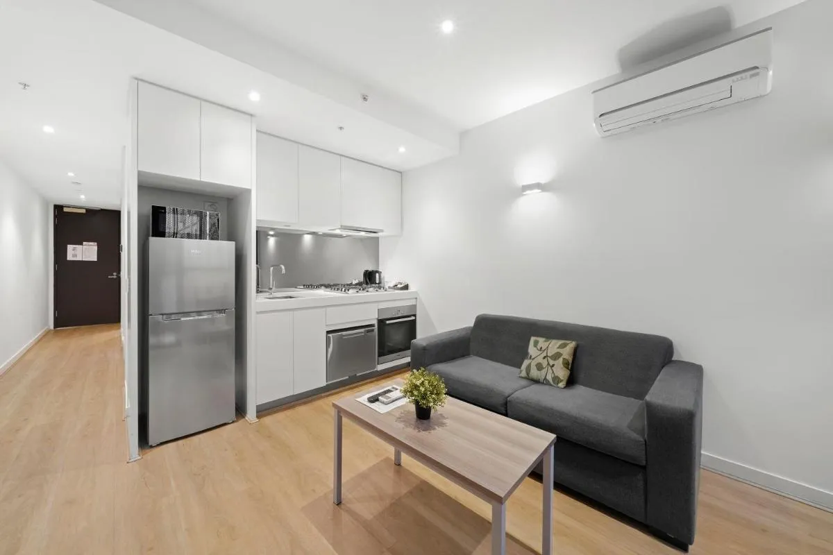 Flinders Street Apartments — 4