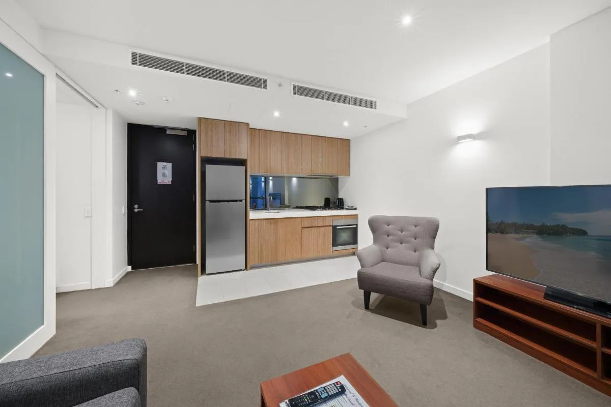 Flinders Street Apartments — 5
