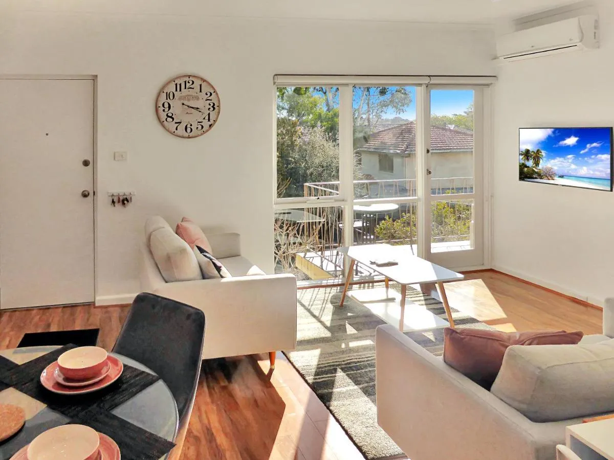 Glen Iris, Quiet Boutique 2 bedroom Netflix, WIFI, Parking, Free Wine — 3