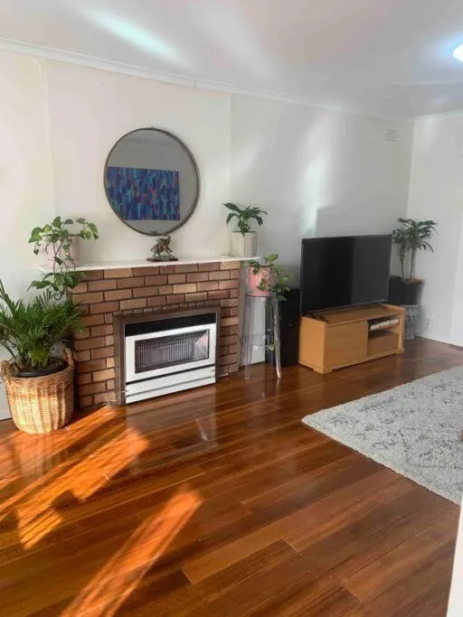 Glenroy Home near airport, city&shop — 5
