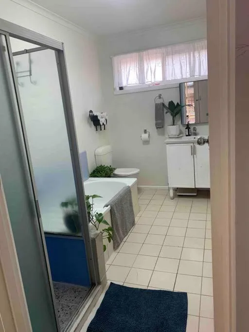 Glenroy Home near airport, city&shop — 3