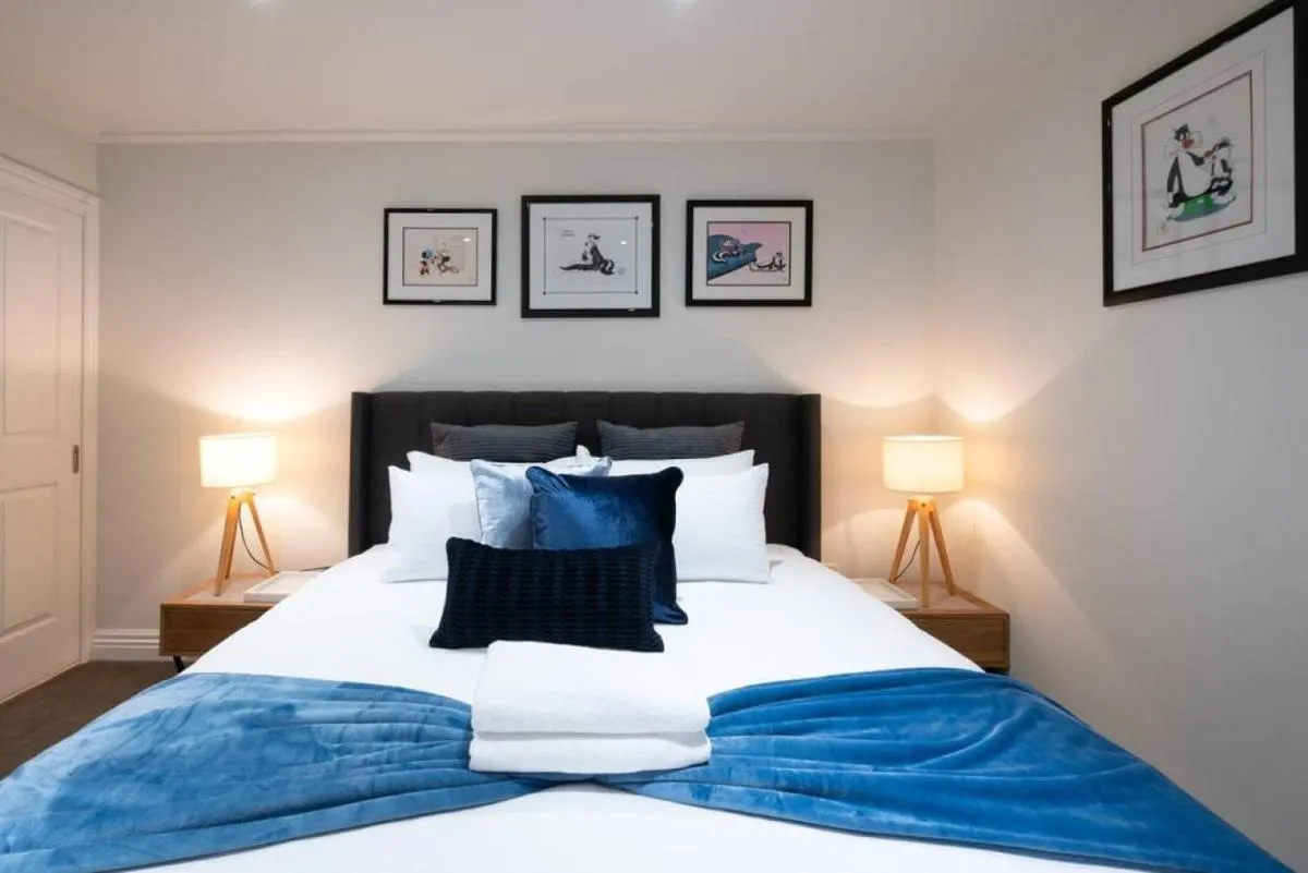 Gordons Place Entire Apartment CBD Location — 2