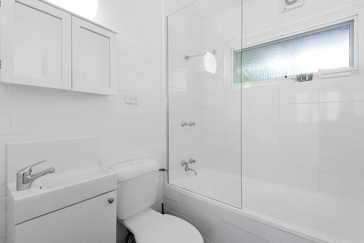 Gorgeous 1-Bed Apartment near Melbourne Uni — 3