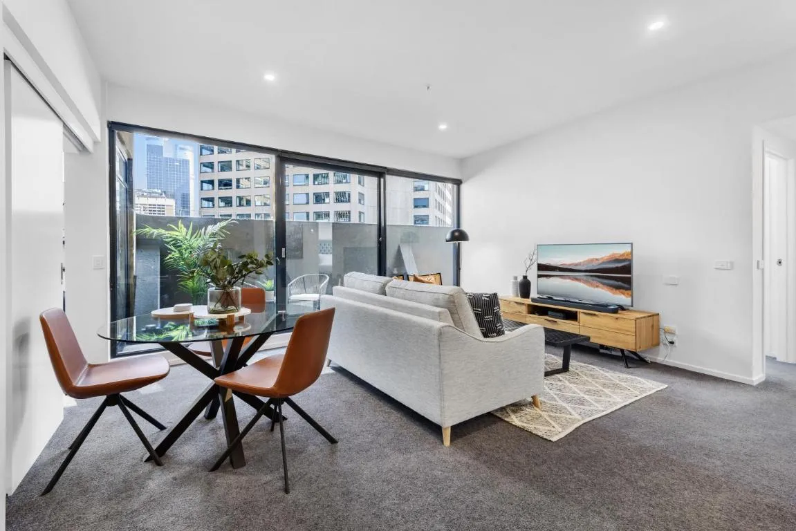 Gorgeous 3-Bed in Melbourne’s East End