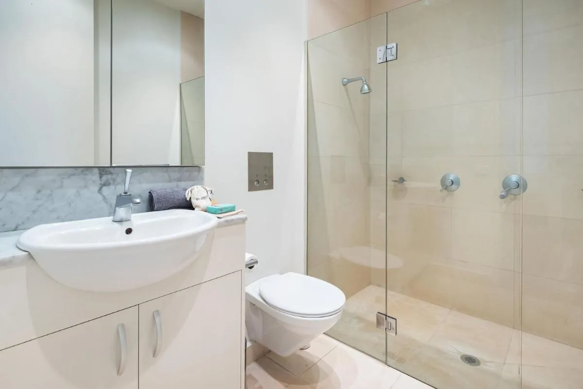 Grand Victoria Beach House — 3