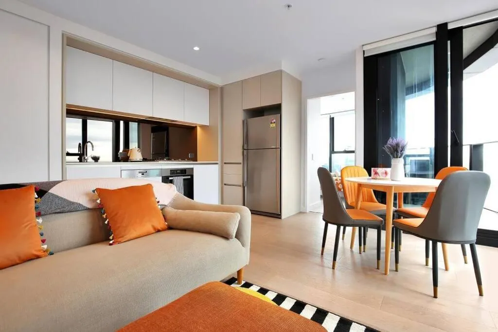 Great location 2B1B free parking — 5
