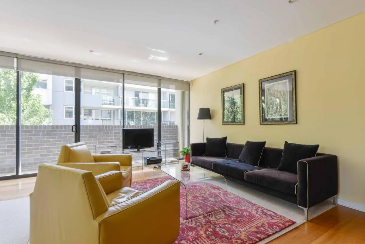 HAZEL Chapel St Socialite. Pool, Spa & Gym — 5