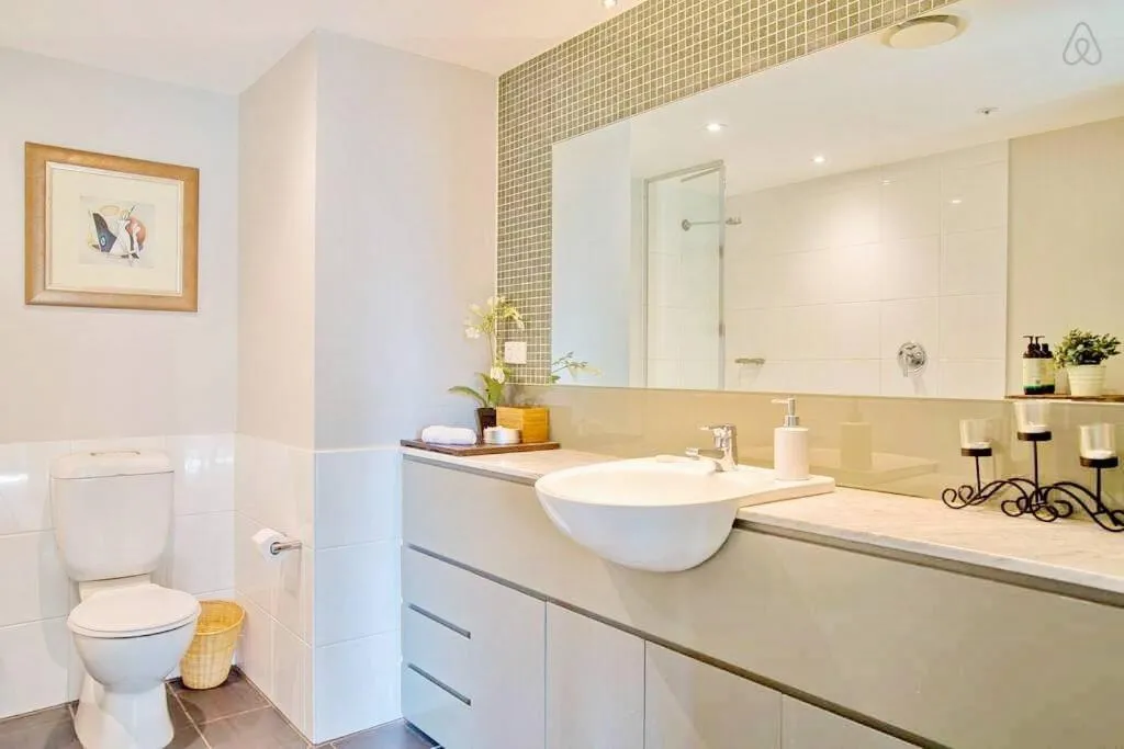 HeartCBD LUX Top Floor 2 Bedroom /Pool/Spa/GYM — 3