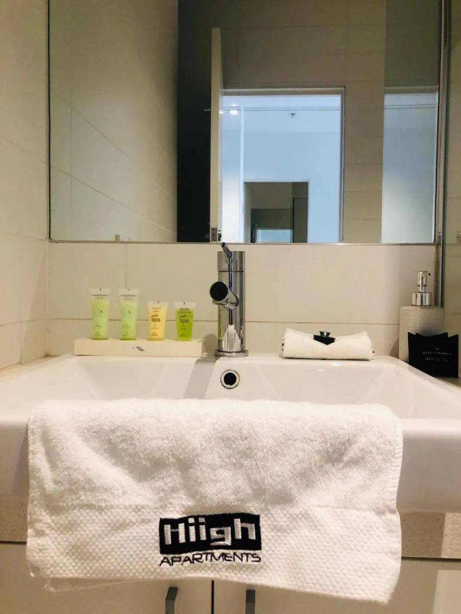 Hiigh Apartments — 5