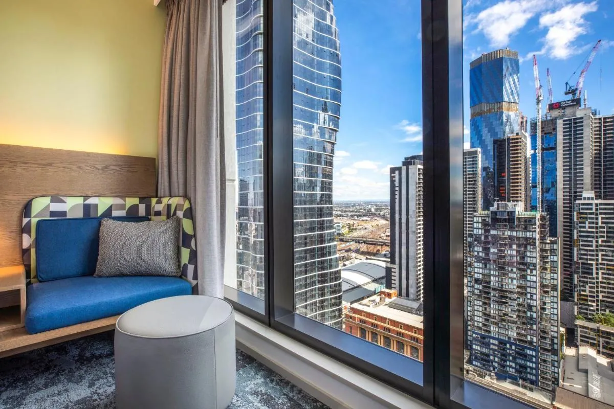 Holiday Inn Express Melbourne Little Collins, an IHG Hotel — 5