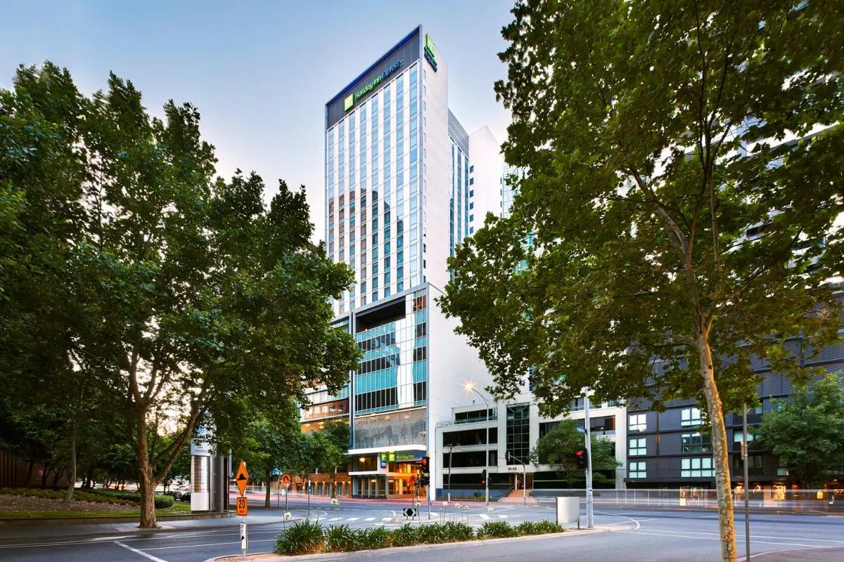 Holiday Inn Express Melbourne Southbank, an IHG Hotel — 2