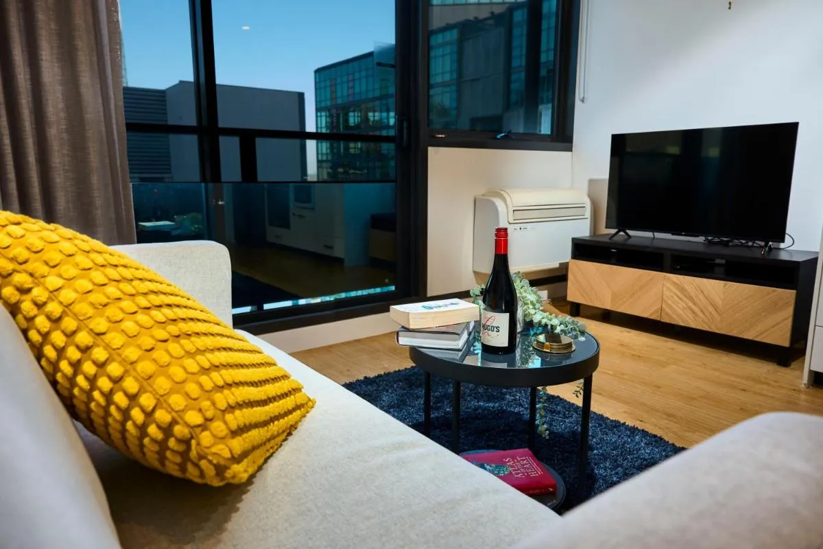 Home away from home in Southbank — 5