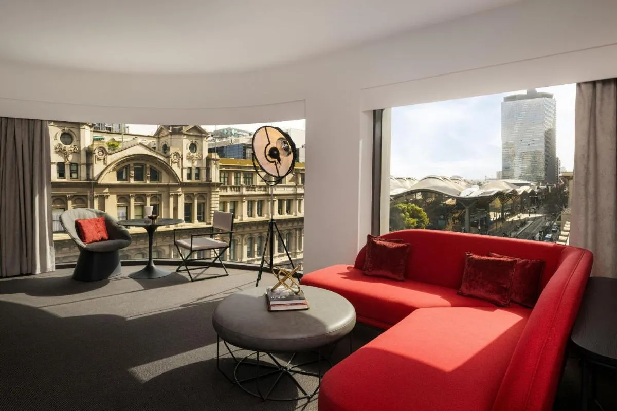 Hotel Indigo Melbourne on Flinders, an IHG Hotel — 3