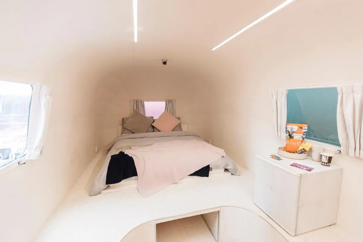 Hotel No — 2