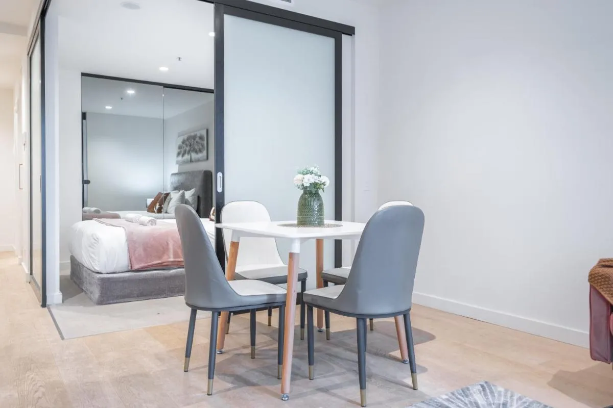 Joyful 1br1ba Apt In Melbourne With Balcony — 3