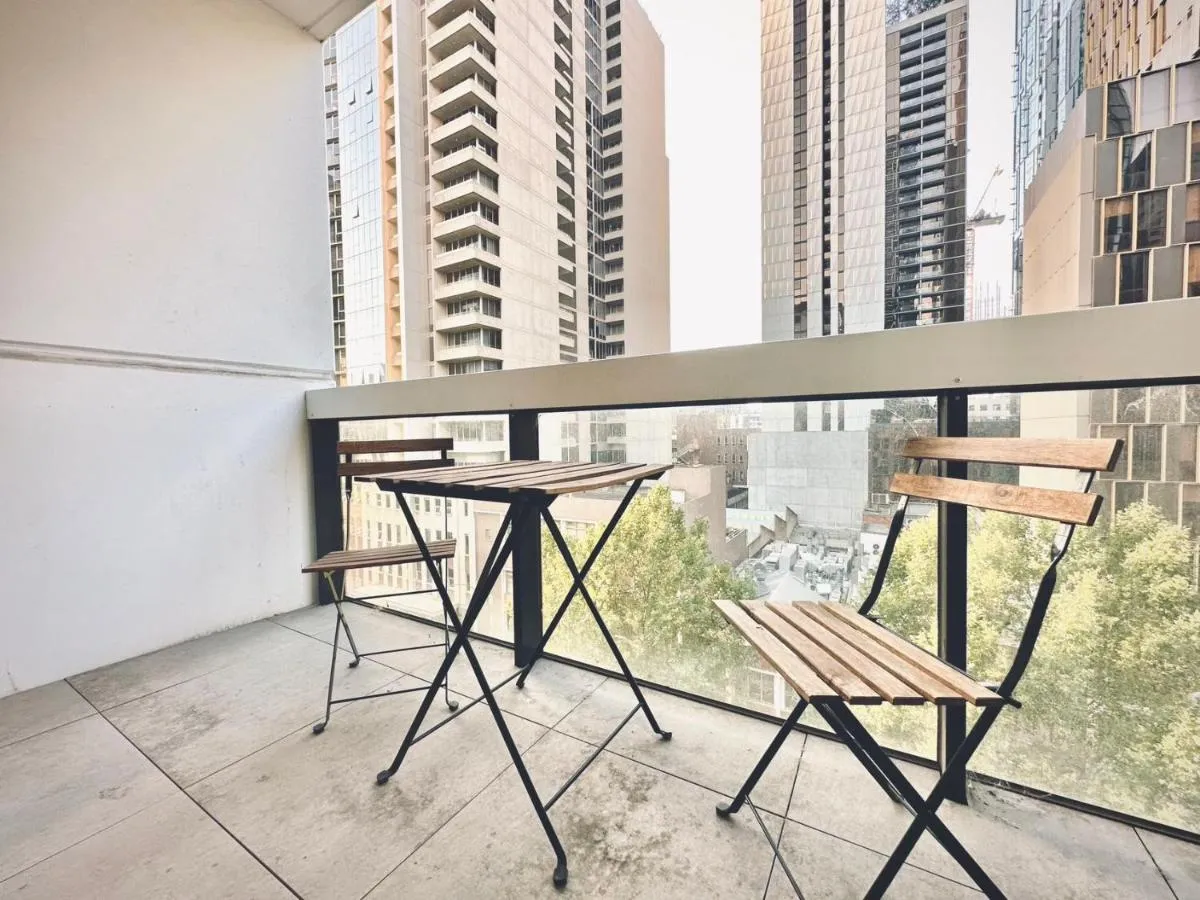 Joyful 1br1ba Apt In Melbourne With Balcony — 5