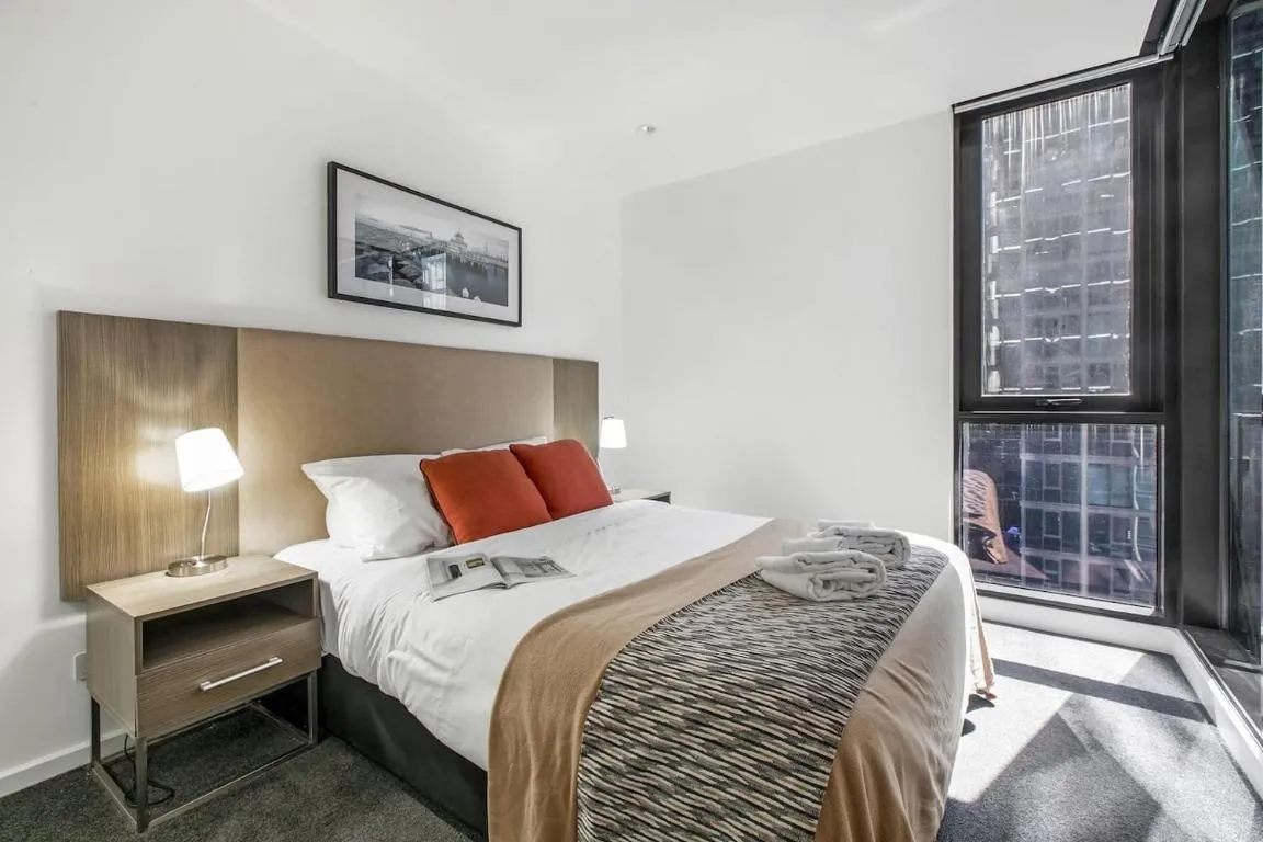 Kavanagh Cool – A Central Resort-style Pad