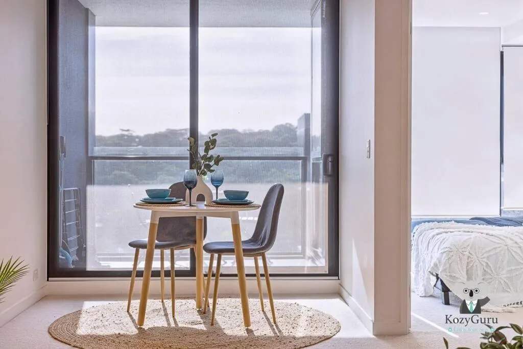 KozyGuru / Abbotsford / 1Bed Apt / VAB803C — 4