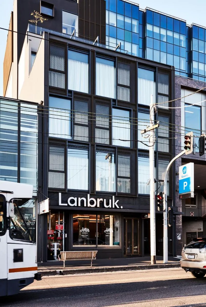 Lanbruk Richmond Hill — 4