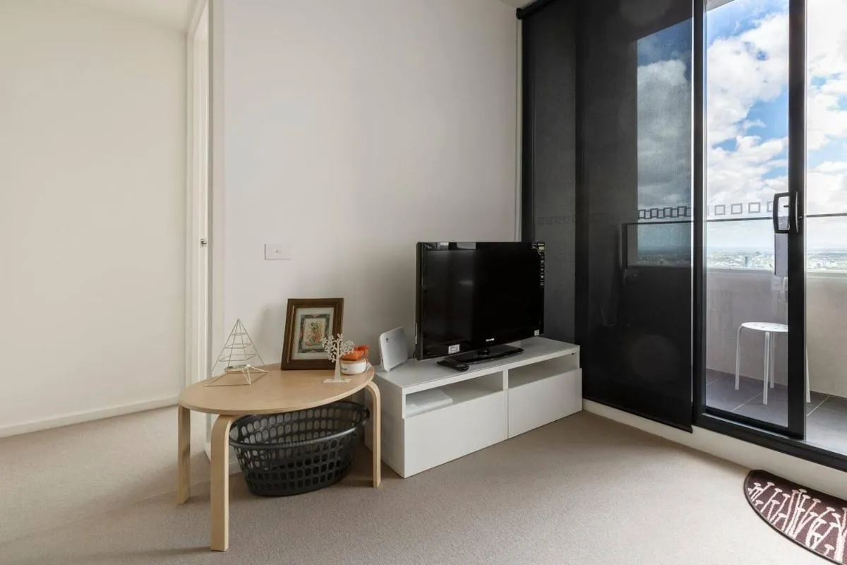 Light, Elevated Living near Queen Victoria Market — 5