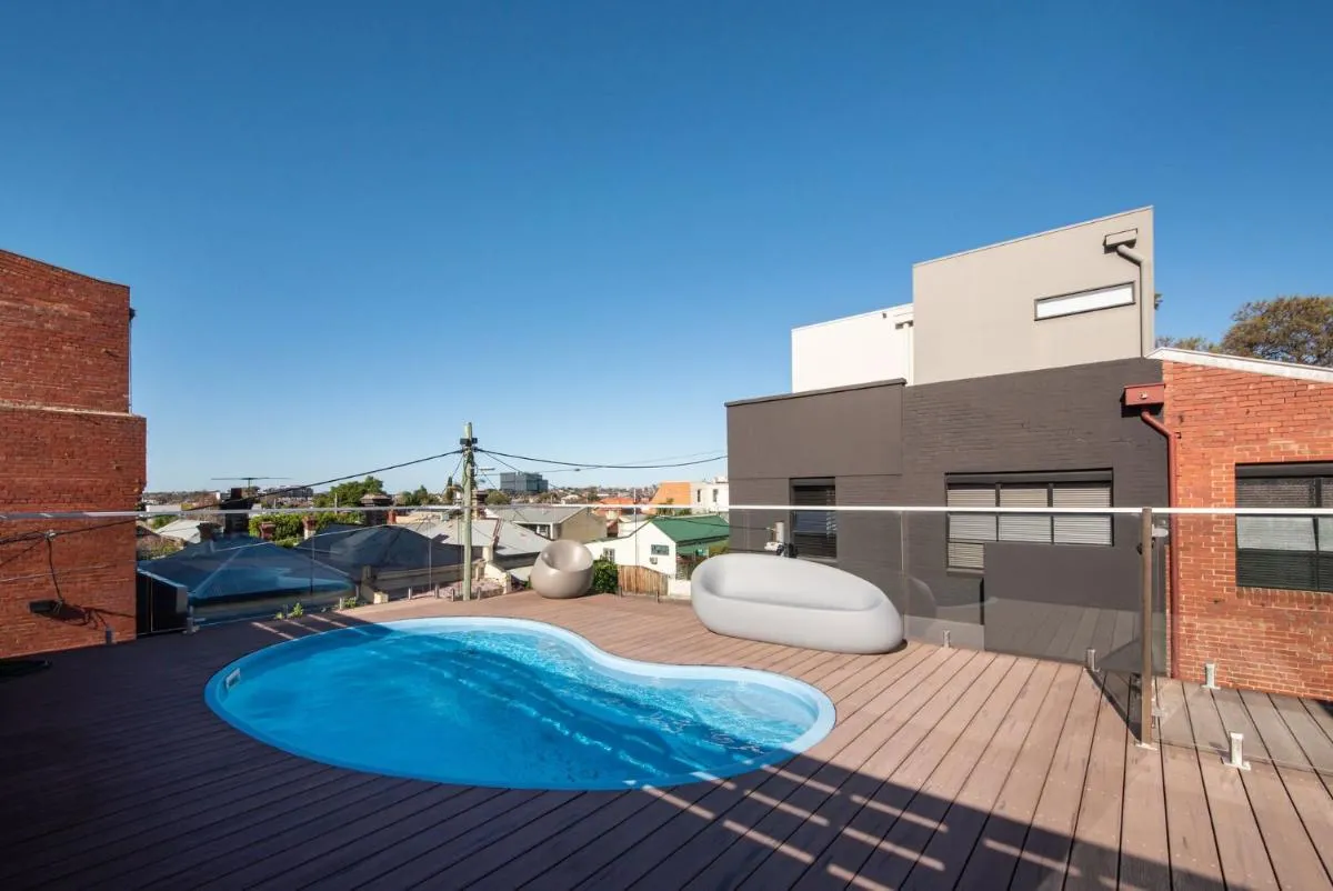 Loft Living Close to the MCG — 4