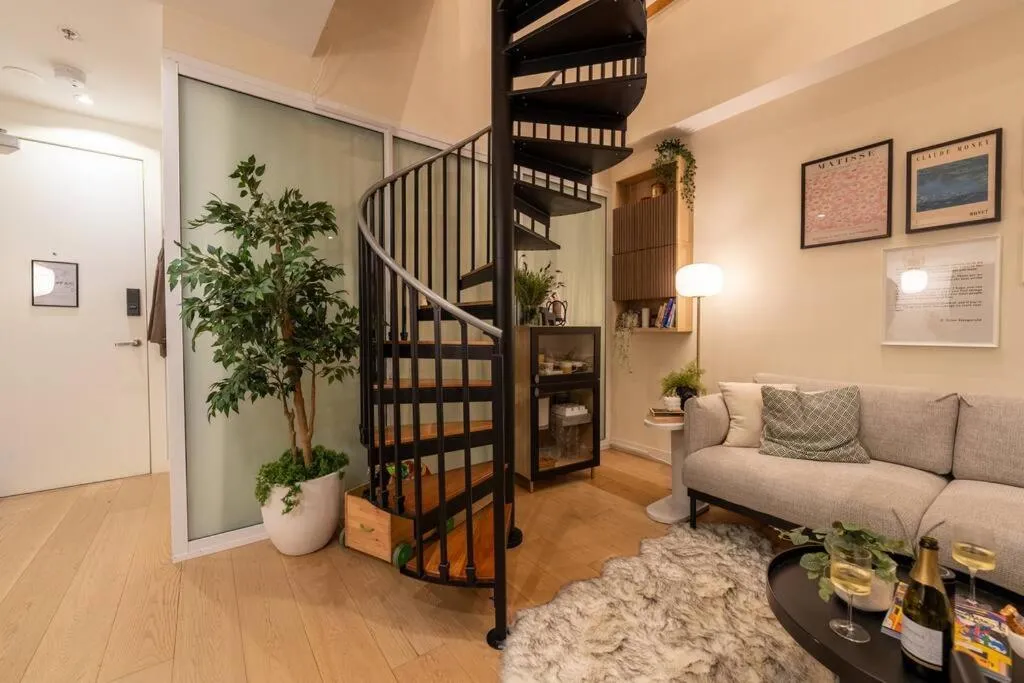 Loft on Collins/Swanston – 2 storey – 2 bed 2 bath