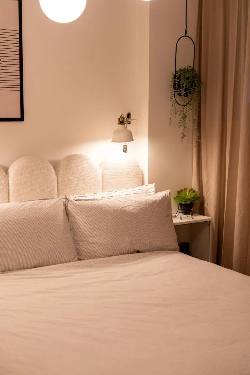 Loft on Collins/Swanston – 2 storey – 2 bed 2 bath — 4