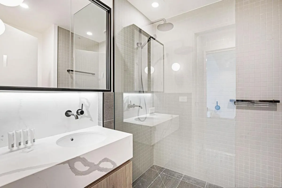 Lumina Suites — 3